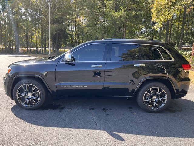 Vehicle image 6 of 21