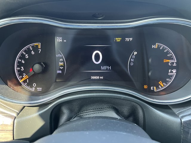 Vehicle image 9 of 21