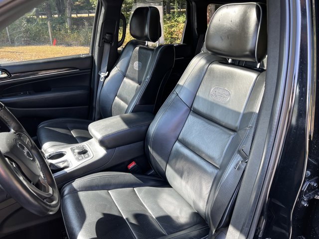 Vehicle image 16 of 21