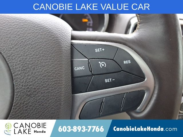 Vehicle image 24 of 32