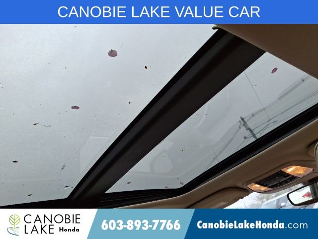 Vehicle image 14 of 32
