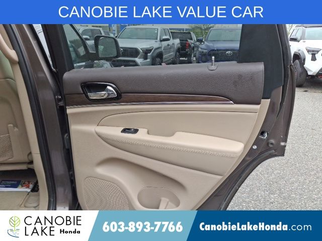 Vehicle image 11 of 32