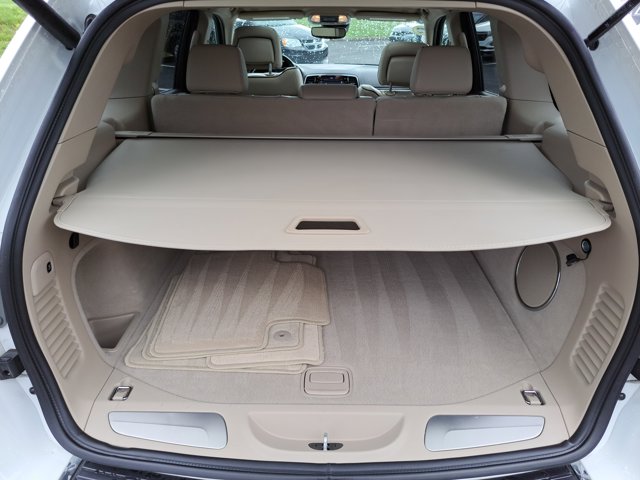 Vehicle image 8 of 31