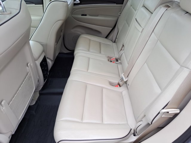 Vehicle image 12 of 31