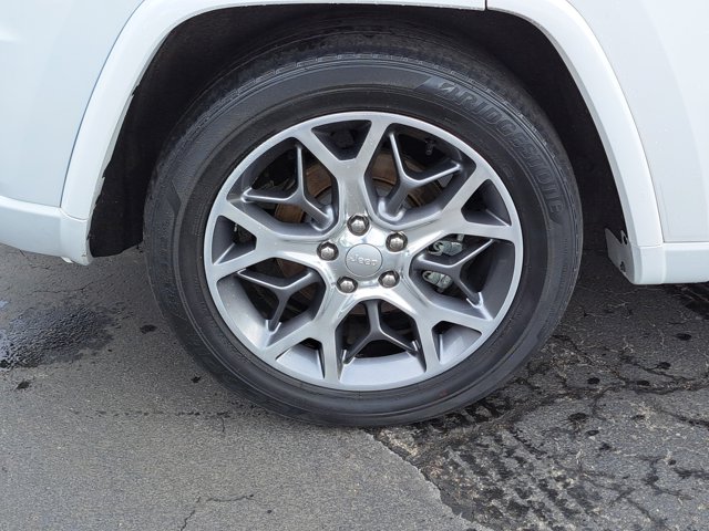 Vehicle image 6 of 31