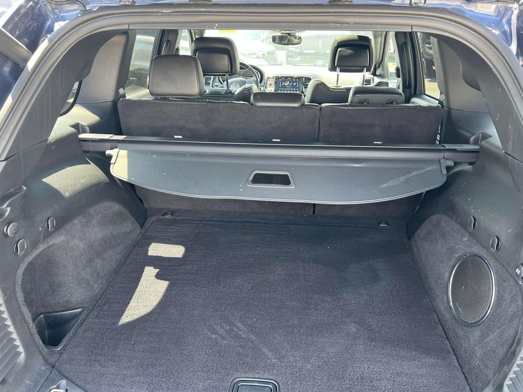 Vehicle image 12 of 36