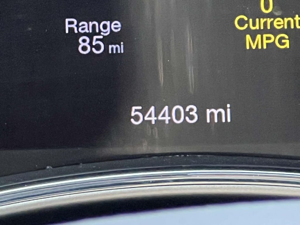 Vehicle image 20 of 36