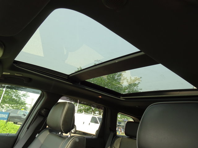 Vehicle image 13 of 27