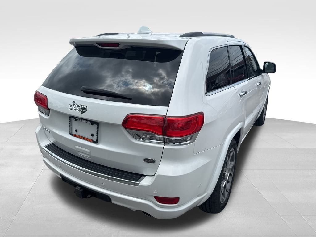 Vehicle image 5 of 22