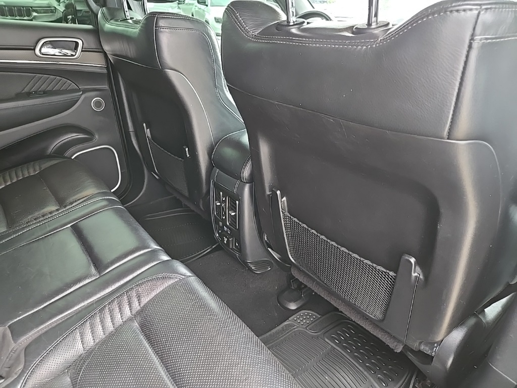 Vehicle image 86 of 105