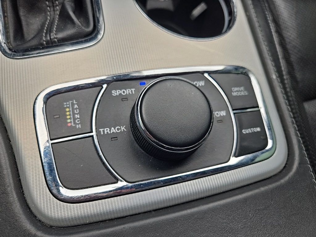 Vehicle image 66 of 105