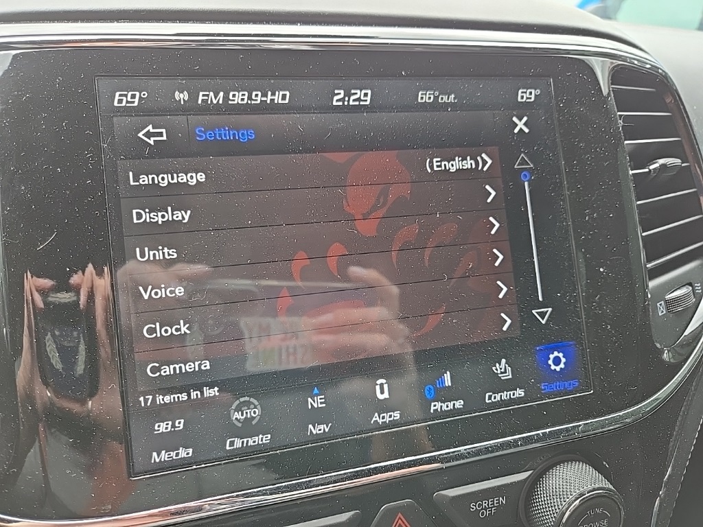Vehicle image 58 of 105