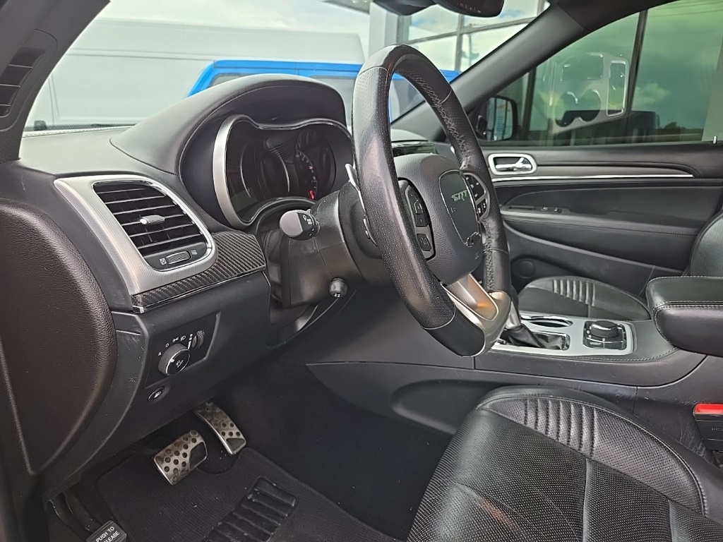 Vehicle image 39 of 105