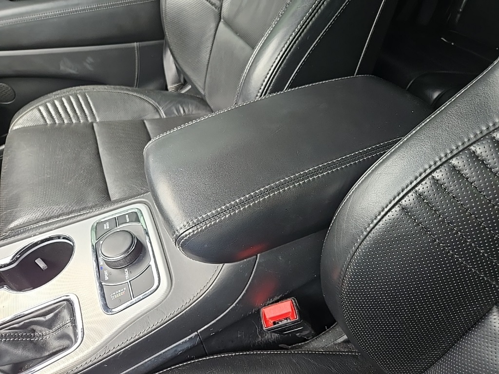Vehicle image 68 of 105