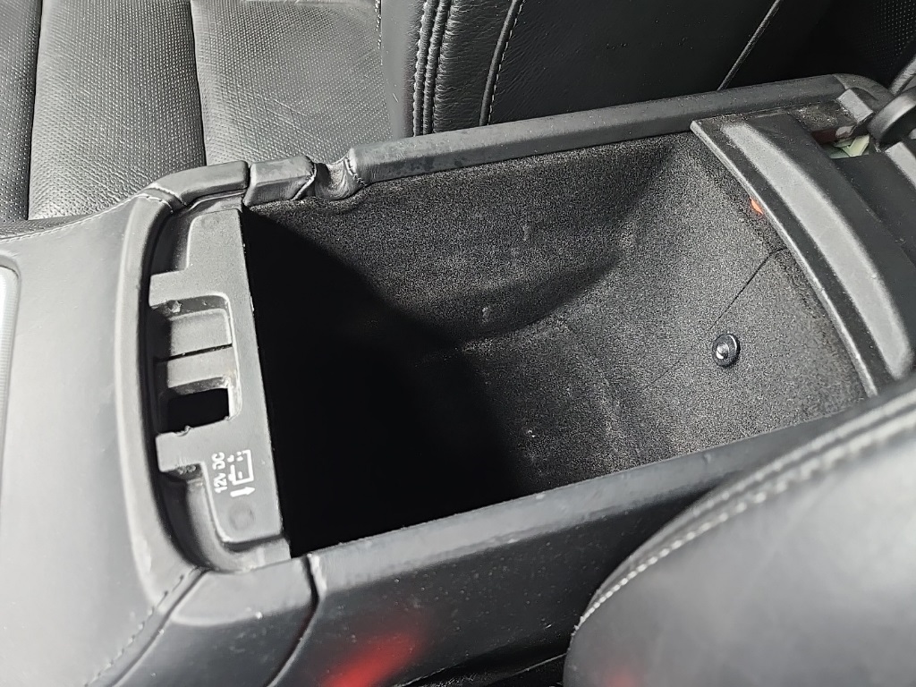 Vehicle image 70 of 105