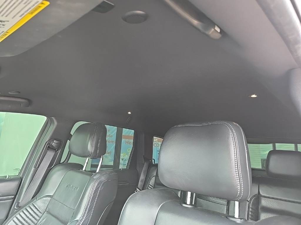Vehicle image 35 of 105