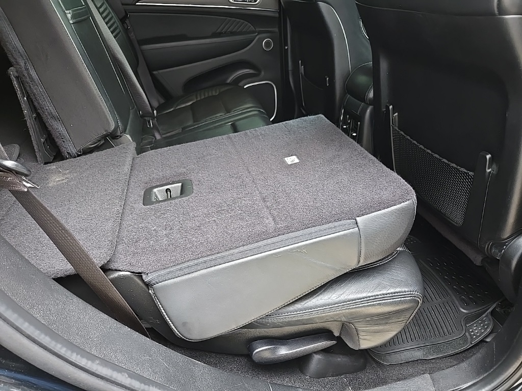 Vehicle image 91 of 105