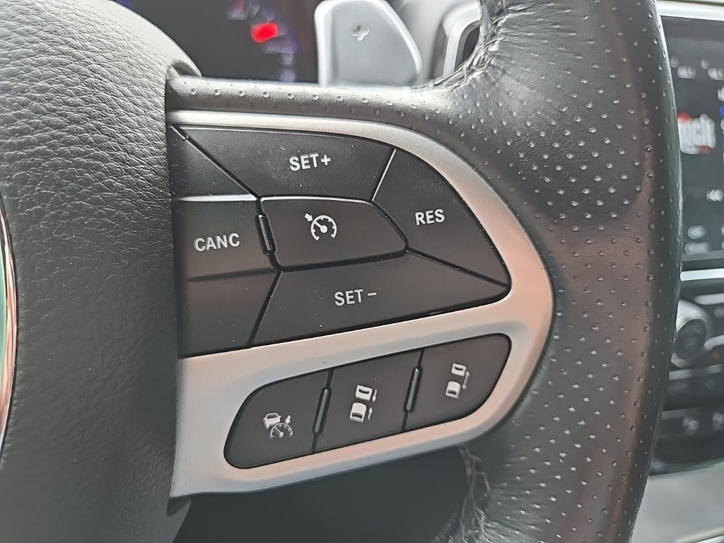 Vehicle image 43 of 105