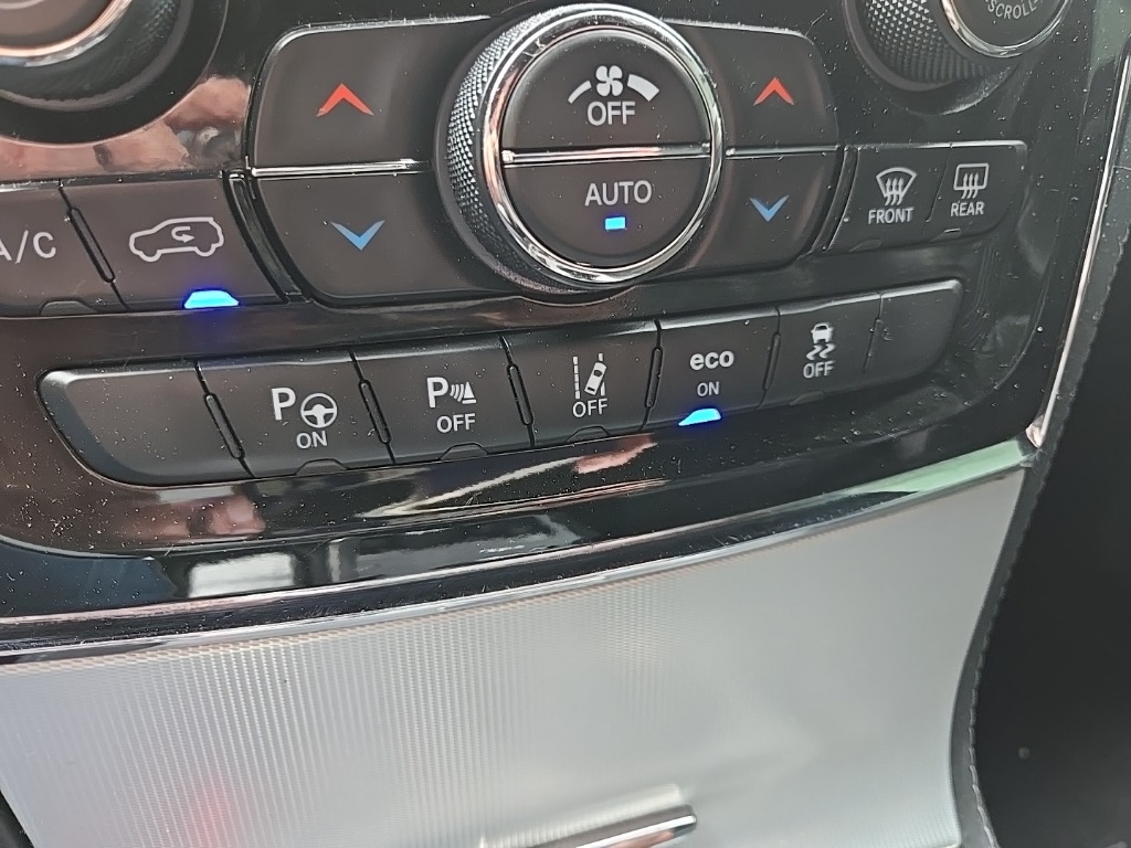 Vehicle image 62 of 105