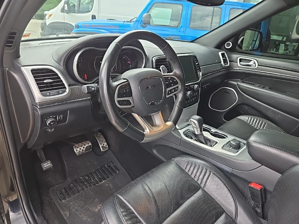 Vehicle image 38 of 105