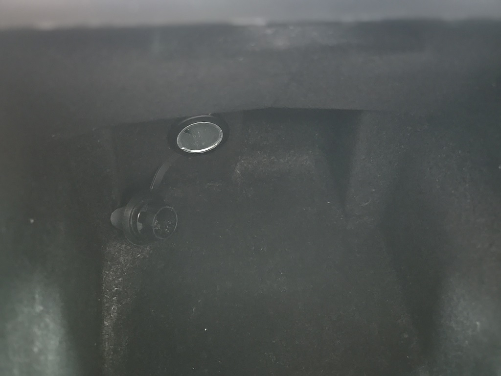 Vehicle image 71 of 105