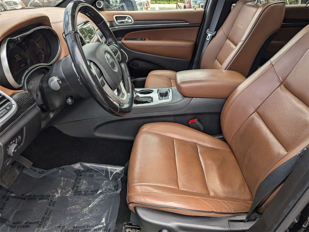 Vehicle image 22 of 30