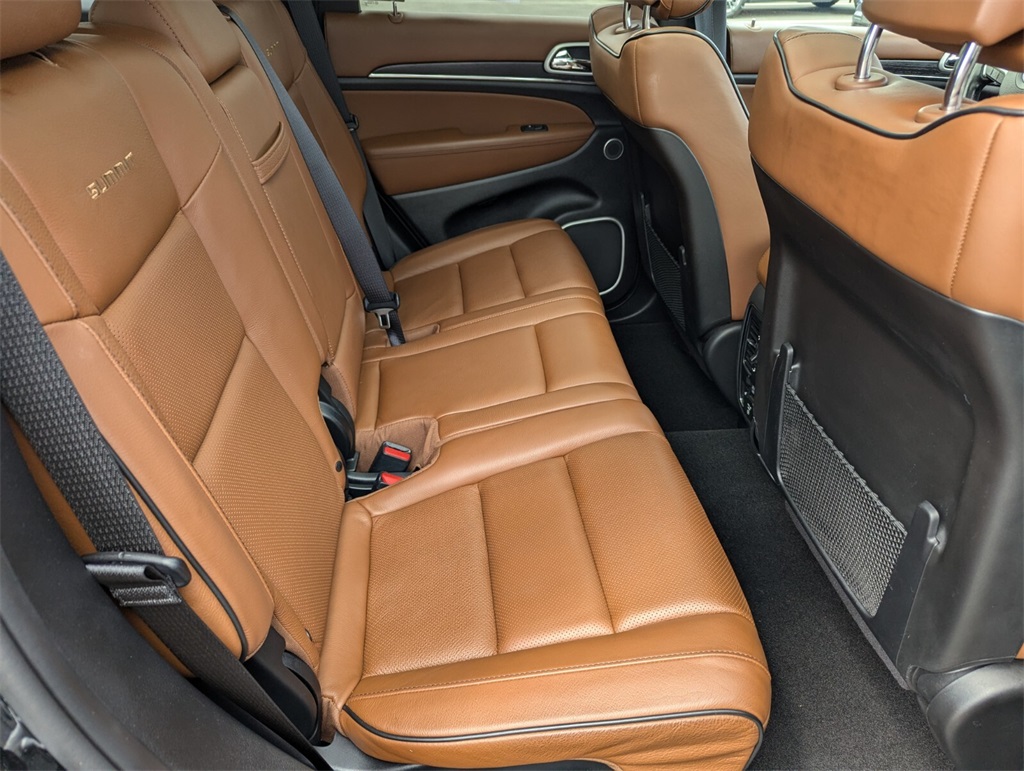 Vehicle image 13 of 30