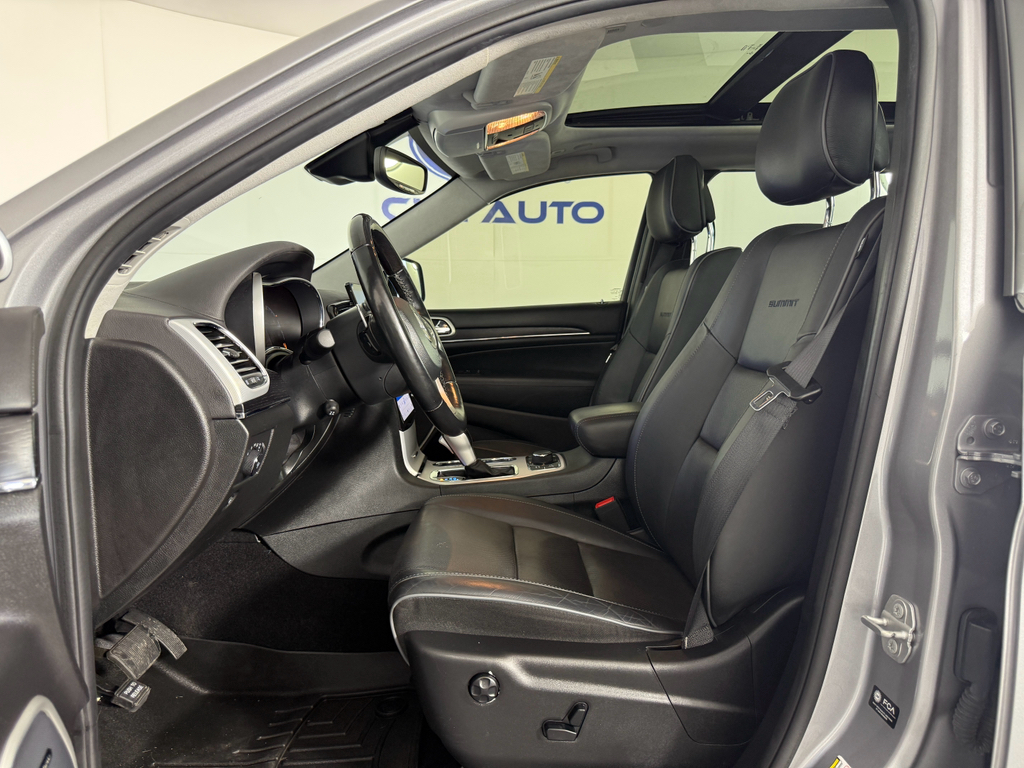 Vehicle image 18 of 27
