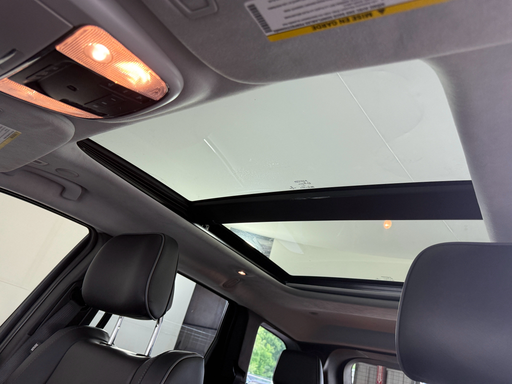 Vehicle image 20 of 27