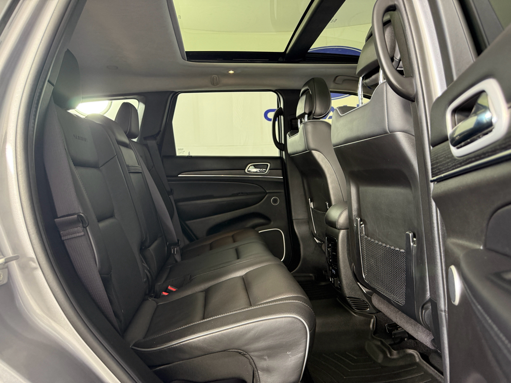 Vehicle image 14 of 27