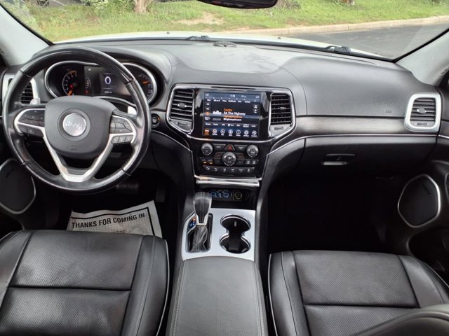 Vehicle image 10 of 30
