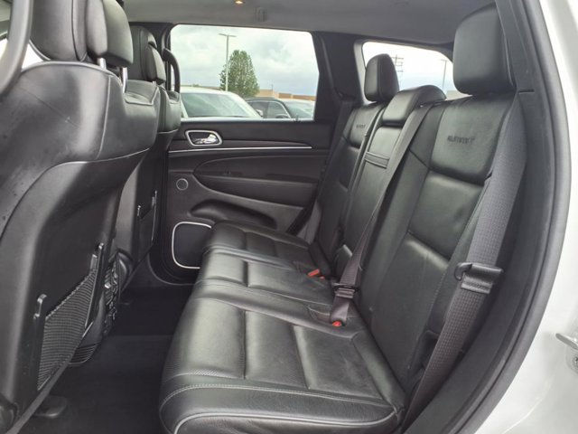 Vehicle image 11 of 30