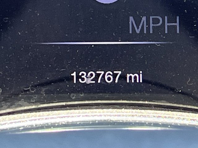 Vehicle image 21 of 37