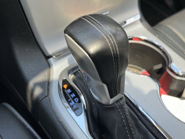 Vehicle image 25 of 37