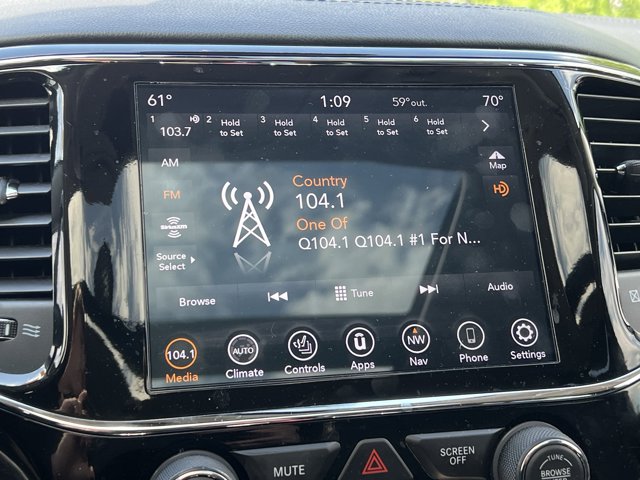 Vehicle image 22 of 37