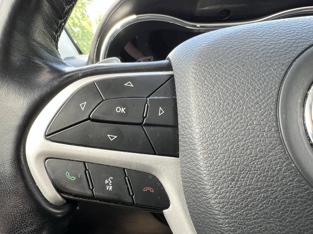 Vehicle image 18 of 37