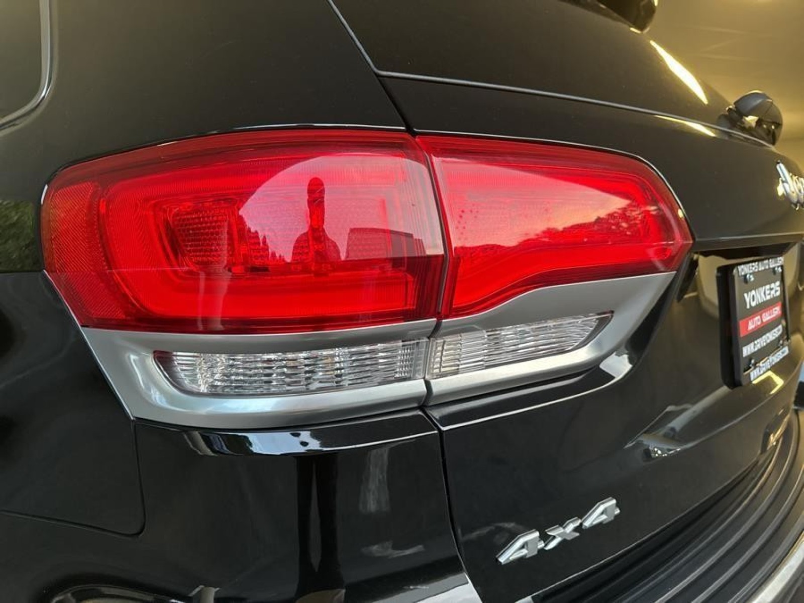 Vehicle image 8 of 34