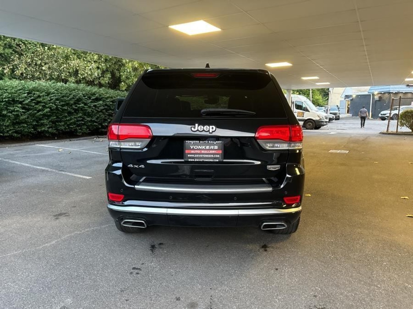 Vehicle image 6 of 34