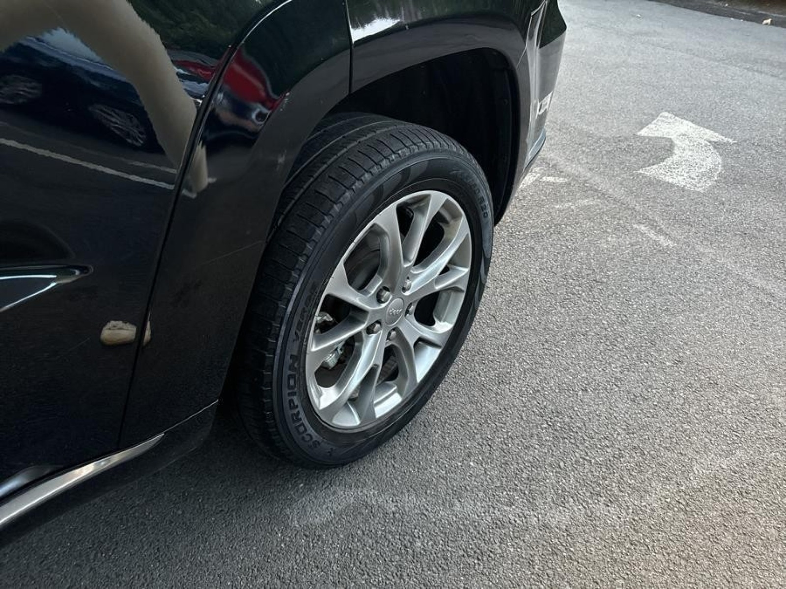 Vehicle image 12 of 34