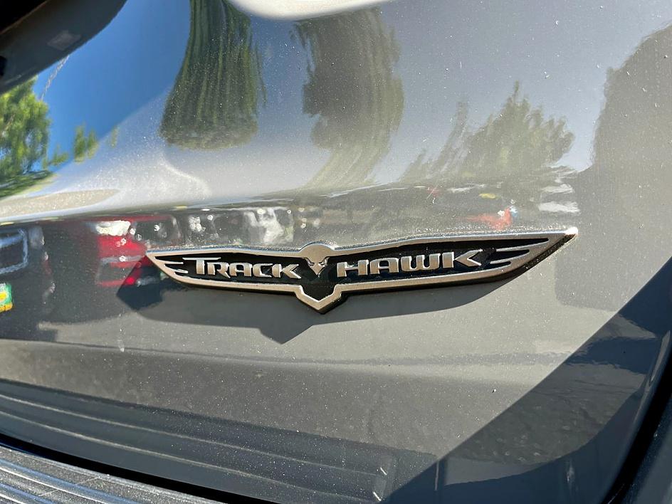 Vehicle image 8 of 48