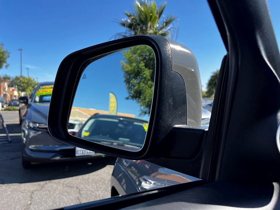 Vehicle image 14 of 48