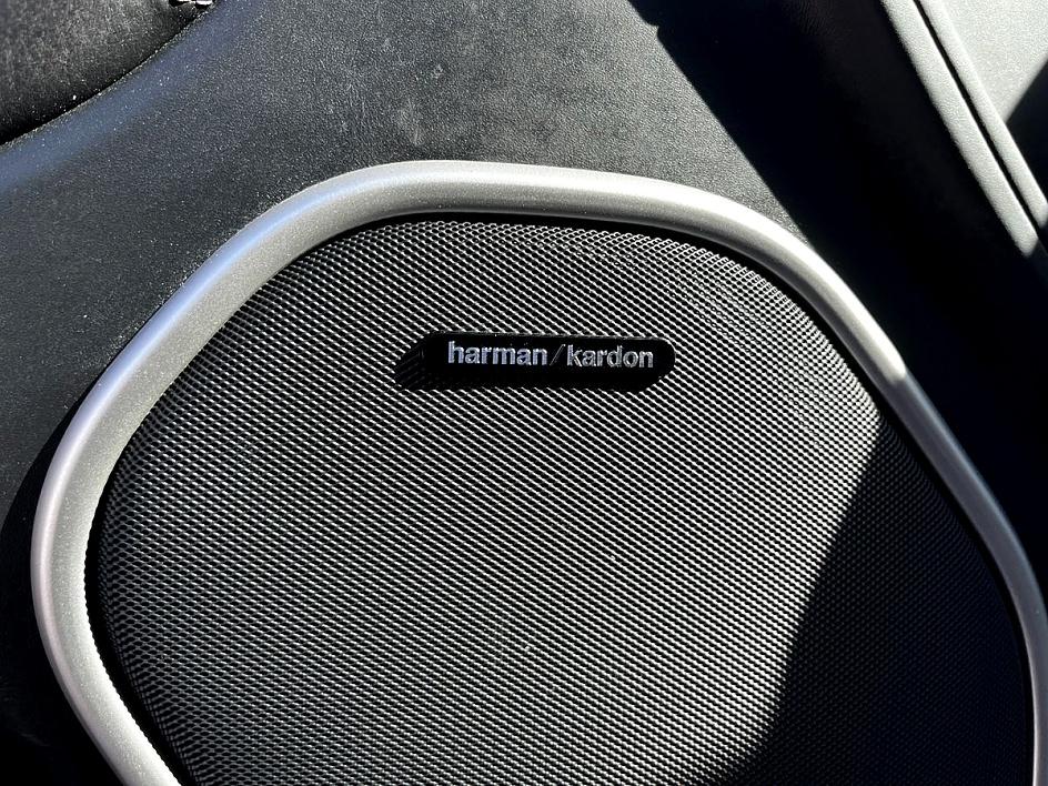 Vehicle image 16 of 48