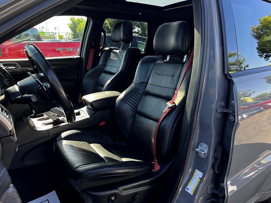 Vehicle image 19 of 48