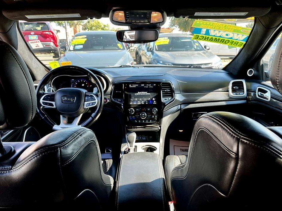 Vehicle image 26 of 48
