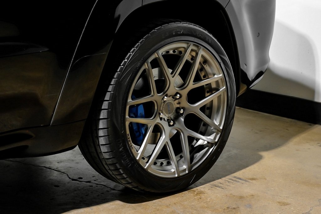 Vehicle image 39 of 41