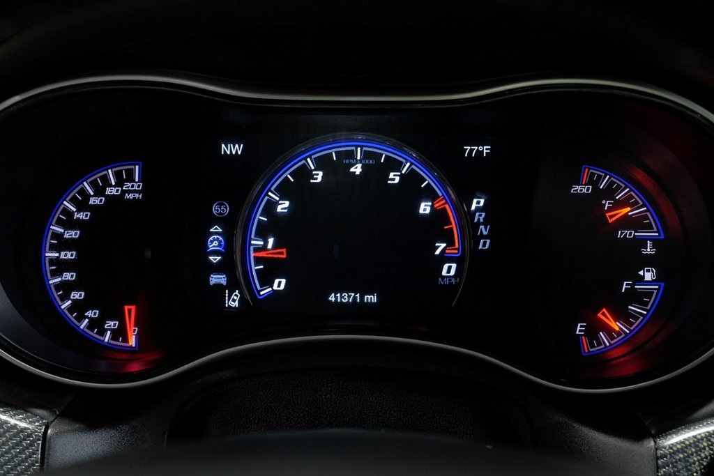 Vehicle image 14 of 41