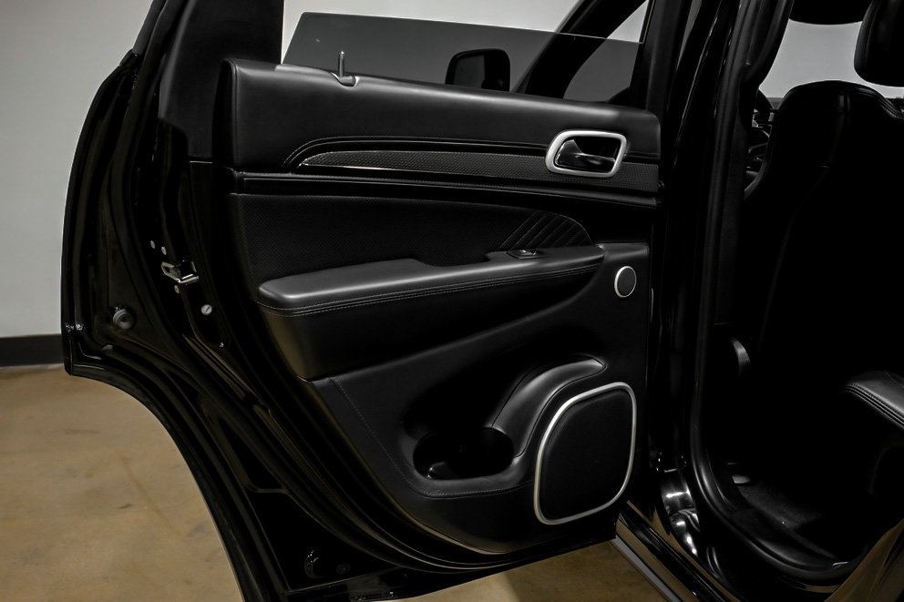 Vehicle image 32 of 41