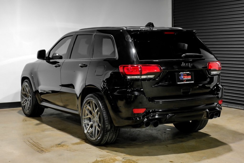 Vehicle image 7 of 41