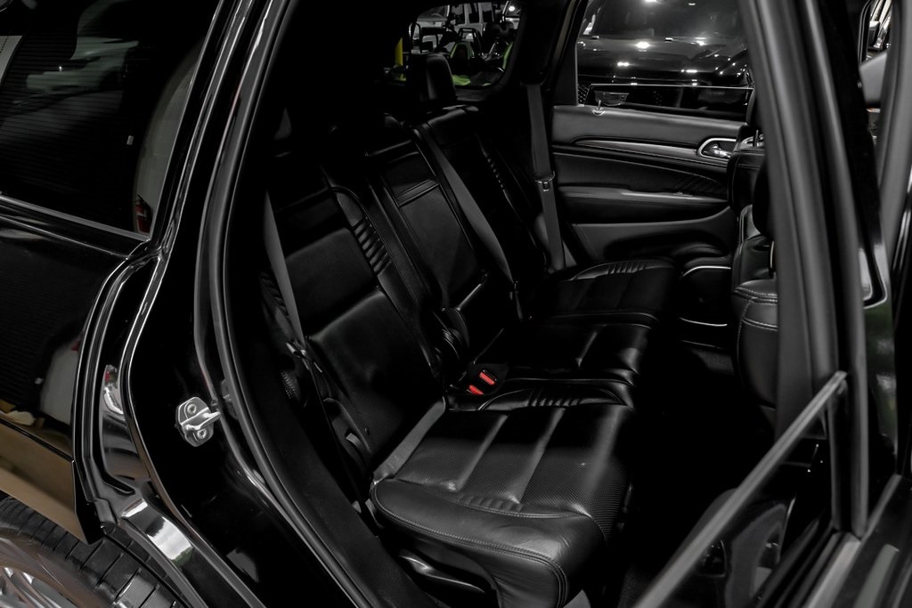 Vehicle image 25 of 41