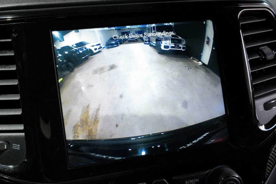 Vehicle image 18 of 41